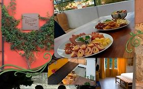 Santa Cecilia Hotel